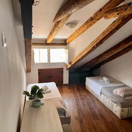 Center Split